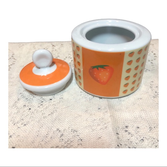 Kanlina Porcelain Sugar Creamer Set County Strawberries Cottagecore Whimsy Fruit - Picture 8 of 9